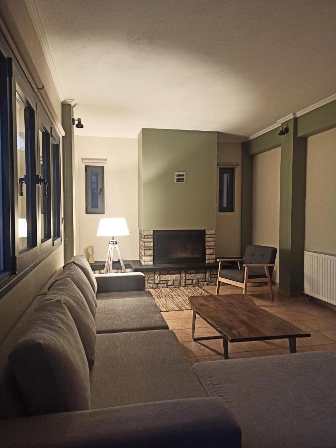 הוילה קרפניסיון Elatos Boutique Mountainhouse מראה חיצוני תמונה