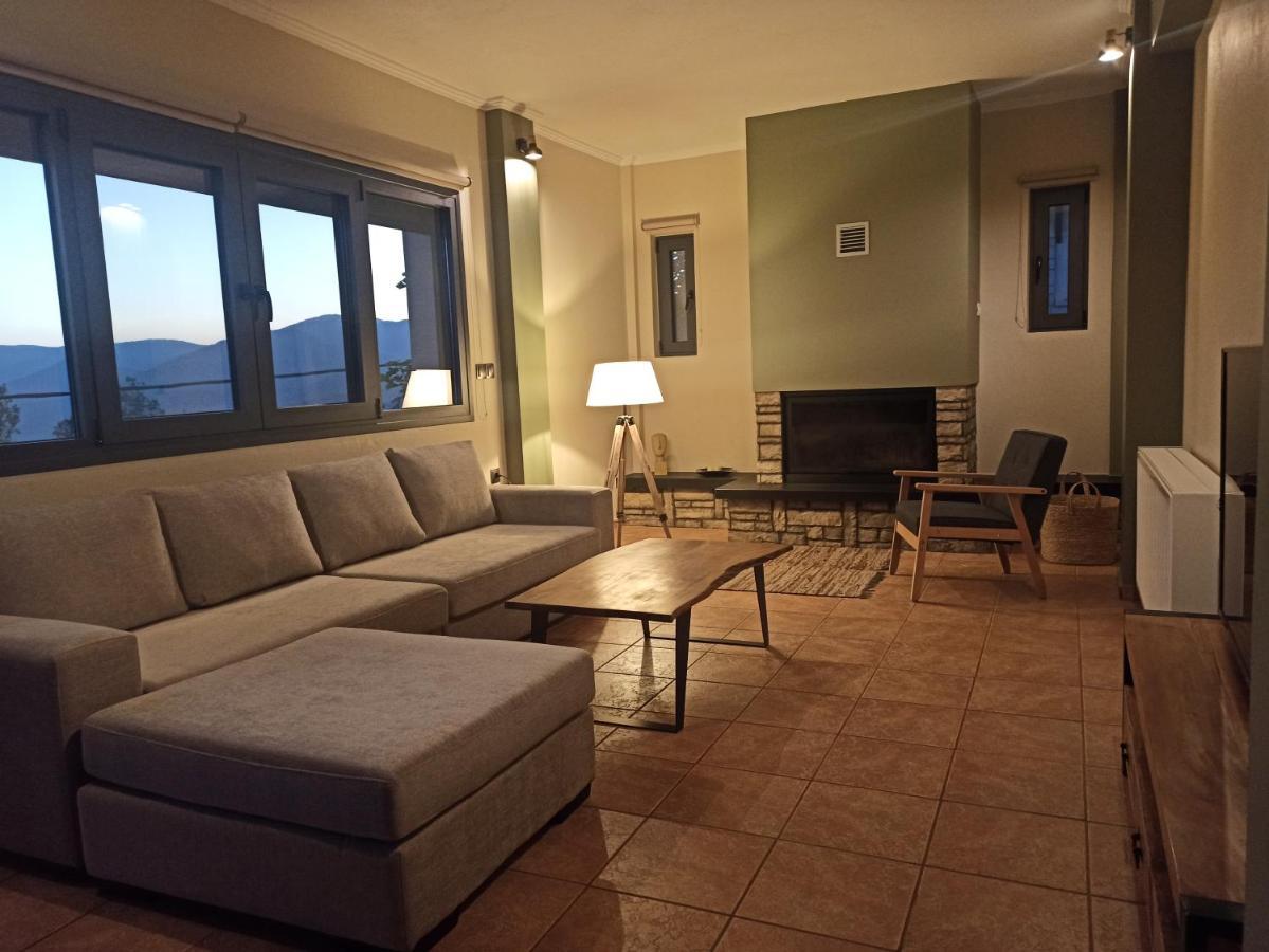 הוילה קרפניסיון Elatos Boutique Mountainhouse מראה חיצוני תמונה