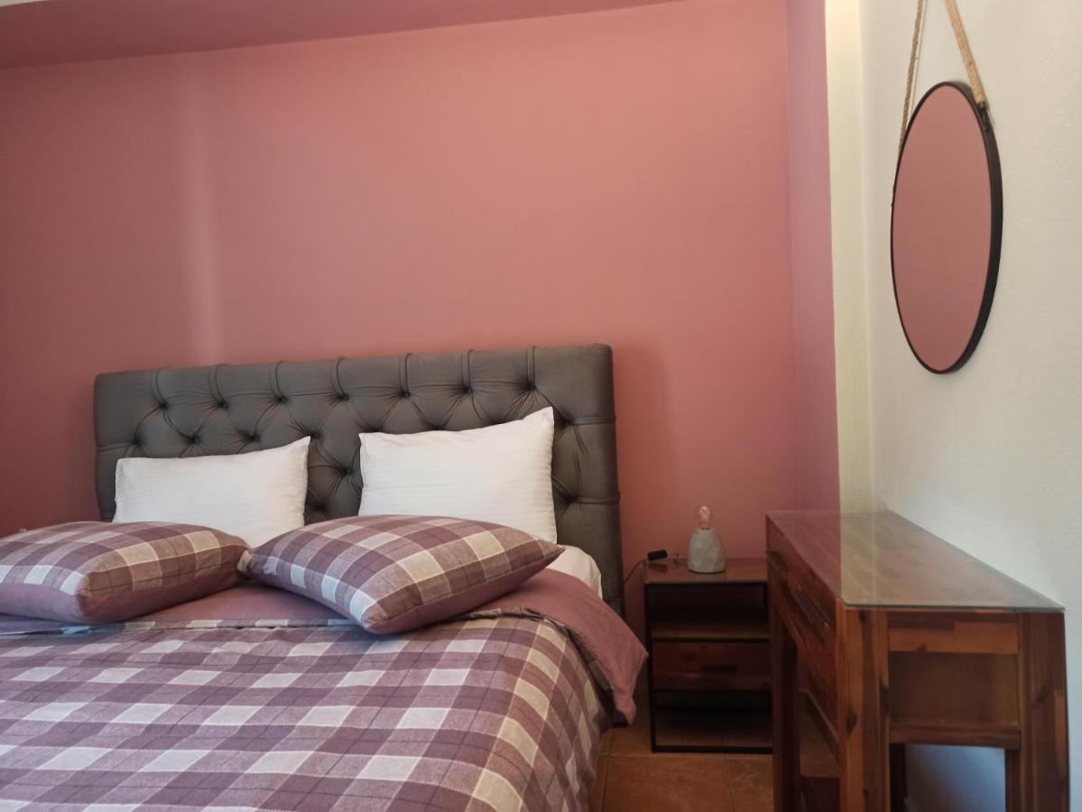 הוילה קרפניסיון Elatos Boutique Mountainhouse מראה חיצוני תמונה