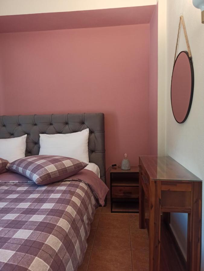 הוילה קרפניסיון Elatos Boutique Mountainhouse מראה חיצוני תמונה