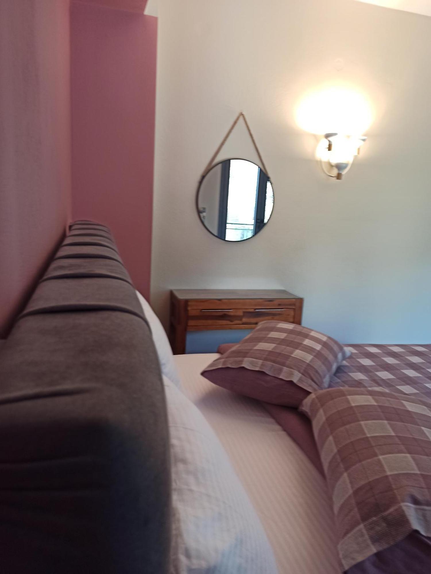 הוילה קרפניסיון Elatos Boutique Mountainhouse מראה חיצוני תמונה
